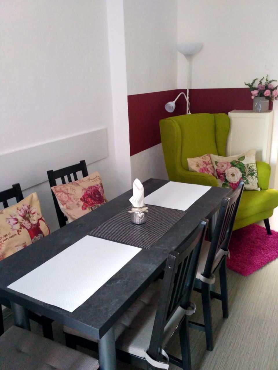 Apartman 4U Centrum + Free Parking Apartment Olomouc Ngoại thất bức ảnh